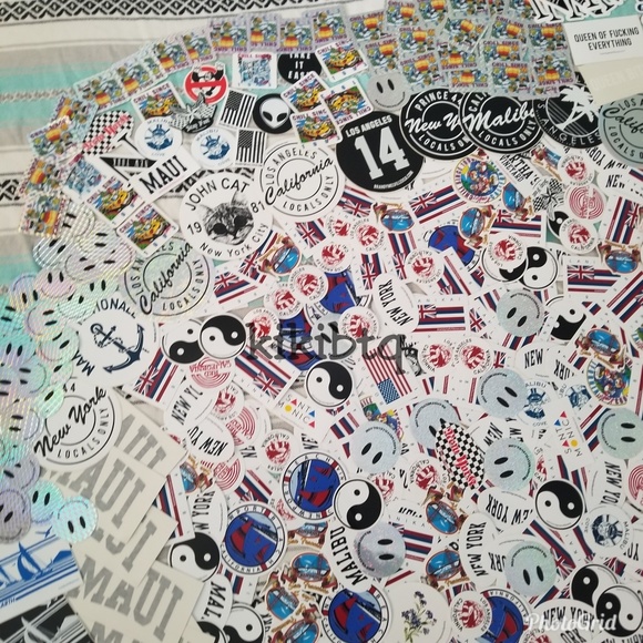 Brandy Melville sticker bundle + bracelet - Picture 8 of 8